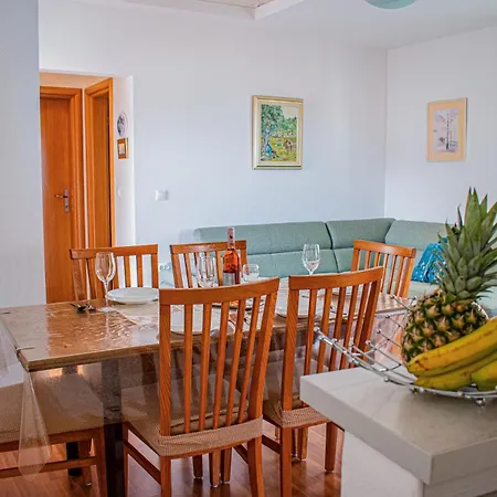 Azure Sands Korina Apartman